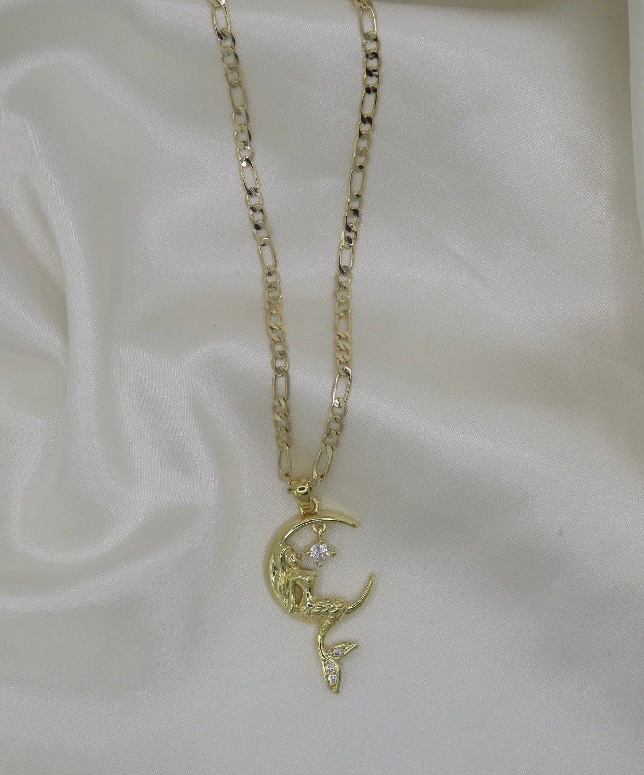 Moon mermaid necklace