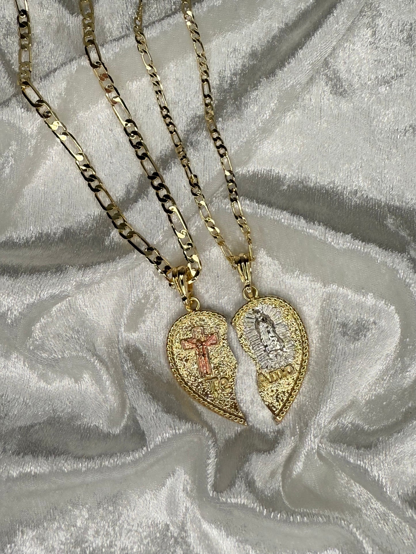 Jesus & virgin Mary breakable couple necklace
