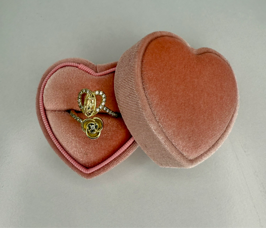 Gold virgencita ring