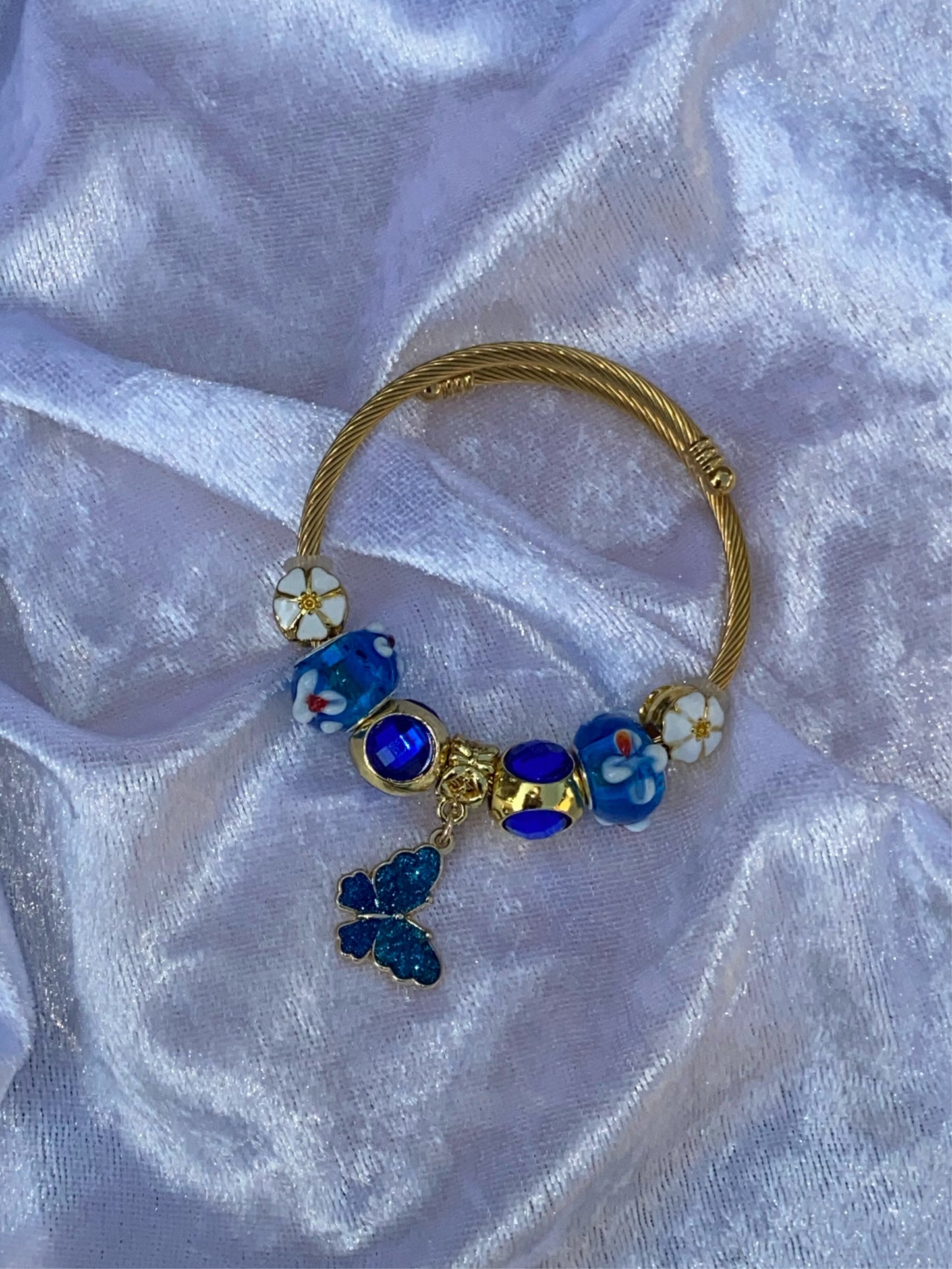 BUTTERFLY CHARM BRACELET