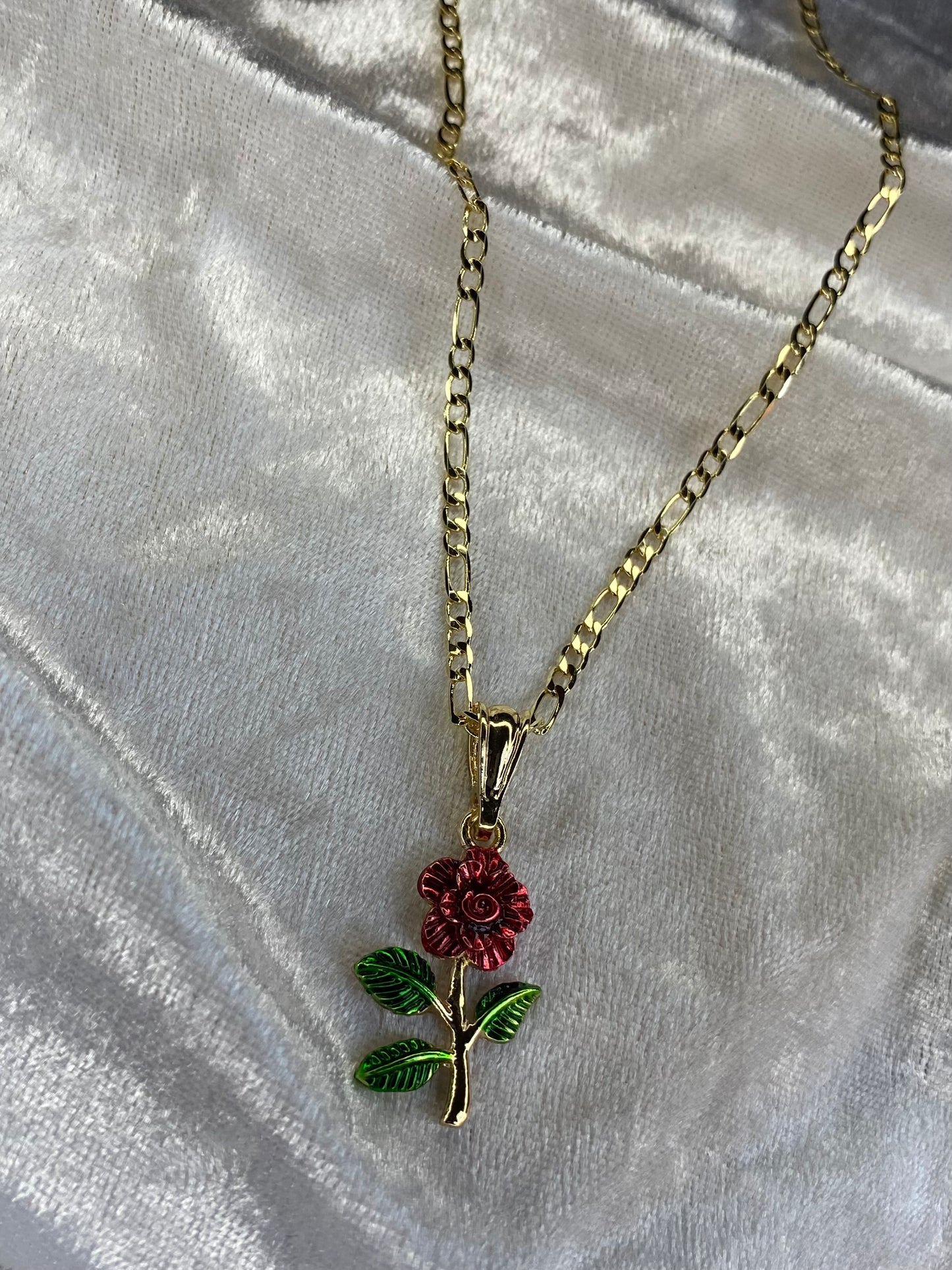 Collar flor roja